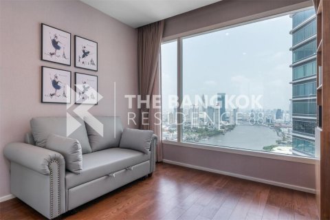 Condo in Bangkok, Thailand, 3 bedrooms № 184310 - photo 1