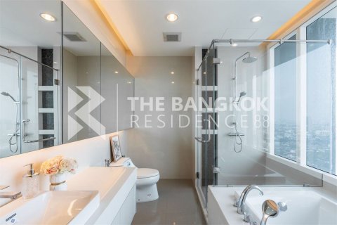 Condo in Bangkok, Thailand, 3 bedrooms № 184310 - photo 5