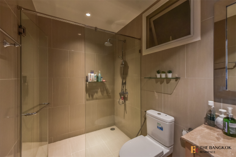 Condo in Bangkok, Thailand, 3 bedrooms № 184313 - photo 3