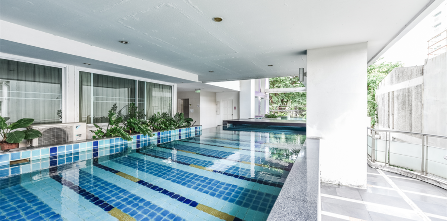 Condo in Bangkok, Thailand, 1 bedroom  № 185927