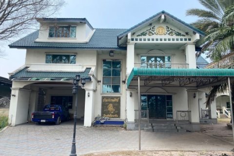 House in Pattaya, Thailand 9 bedrooms № 140789 - photo 3