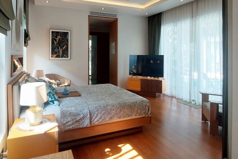 Villa in Phuket, Thailand 3 bedrooms № 140785 - photo 21