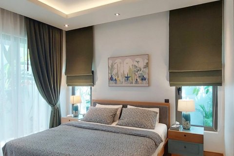 Villa in Phuket, Thailand 3 bedrooms № 140785 - photo 16