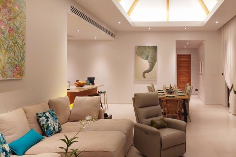 Villa in Phuket, Thailand 3 bedrooms № 140785 - photo 12