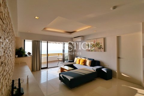 Condo in Pattaya, Thailand, 3 bedrooms  № 198520