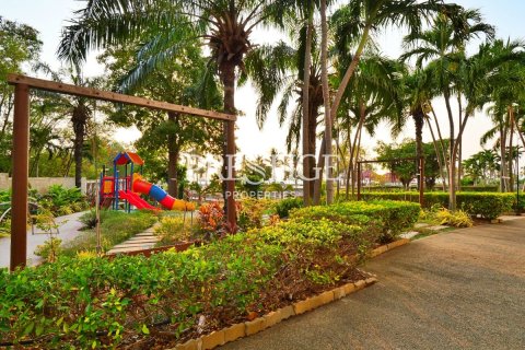 Condo in Pattaya, Thailand, 3 bedrooms № 198520 - photo 28