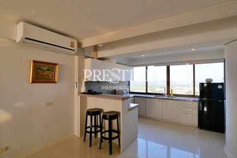 Condo in Pattaya, Thailand, 3 bedrooms № 198520 - photo 8