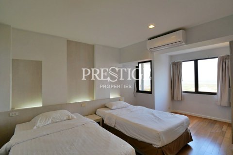 Condo in Pattaya, Thailand, 3 bedrooms № 198520 - photo 22