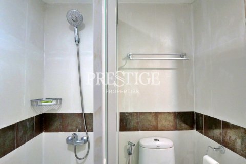 Condo in Pattaya, Thailand, 3 bedrooms № 198520 - photo 13