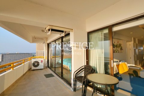 Condo in Pattaya, Thailand, 3 bedrooms № 198520 - photo 14