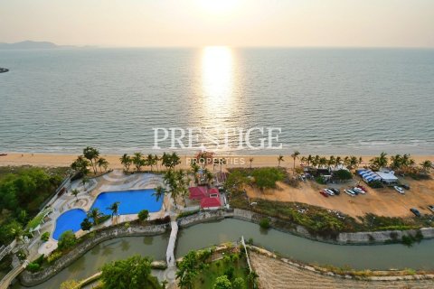 Condo in Pattaya, Thailand, 3 bedrooms № 198520 - photo 26