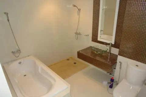 Condominio de 2 dormitorios en Pattaya, Tailandia № 212921 - foto 2