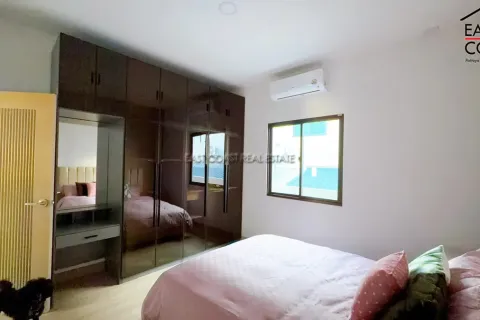Casa de 4 dormitorios en Pattaya, Tailandia № 212926 - foto 8