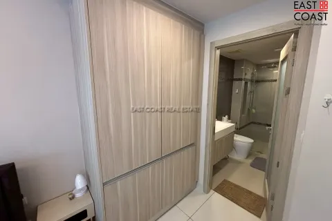 Condominio de 2 dormitorios en Jomtien Beach, Pattaya, Tailandia № 212923 - foto 10
