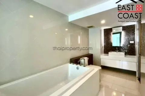 Condominio de 2 dormitorios en Pattaya, Tailandia № 212925 - foto 3