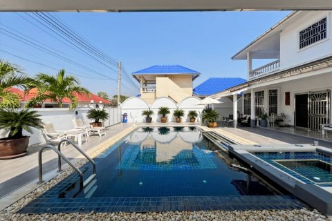 Villa in Cha-am, Thailand 3 bedrooms № 118999 - photo 6