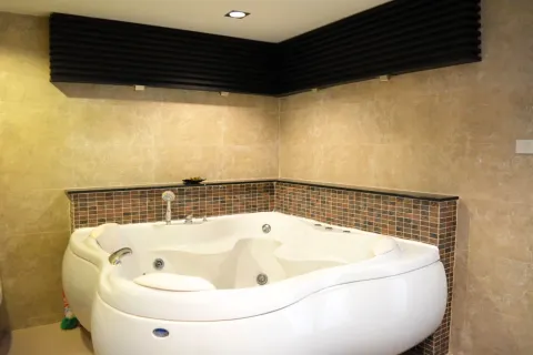 Квартира в Паттайе, Таиланд с 2 комнатами  № 155497 - фото 10