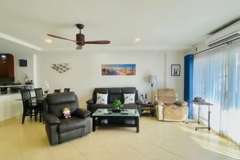 Appartement à Pattaya, Thaïlande 2 chambres № 155495 - photo 9