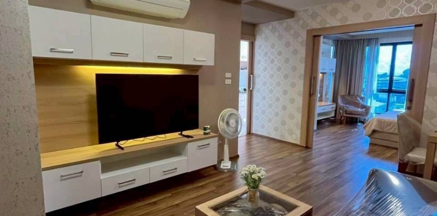 Studio dans le Condo à Chiang Mai, Thaïlande  № 157243