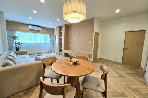 Кондоминиум с 2 спальнями в Суан Луанге, Бангкок, Таиланд № 157242 - фото 2