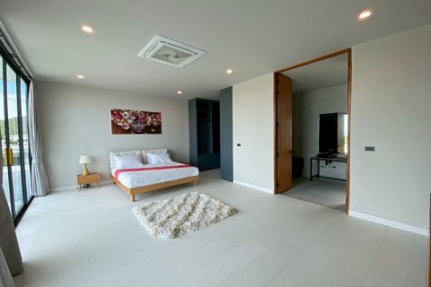 Villa in Hua Hin, Thailand 5 bedrooms № 168340 - photo 20