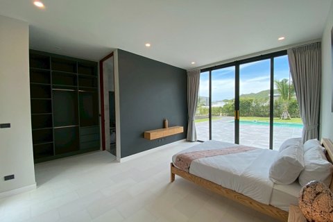 Villa in Hua Hin, Thailand 5 bedrooms № 168340 - photo 16
