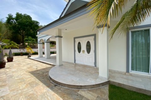 Villa in Hua Hin, Thailand 6 bedrooms № 168348 - photo 7