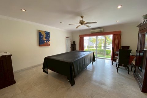 Villa in Hua Hin, Thailand 6 bedrooms № 168348 - photo 12