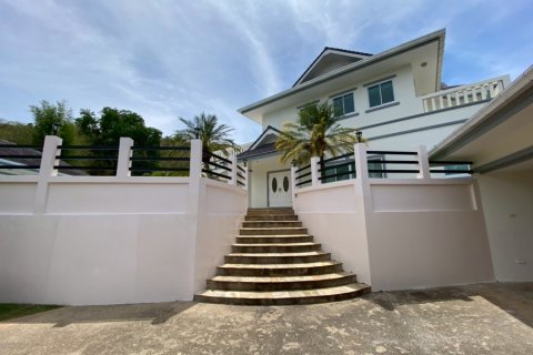 Villa in Hua Hin, Thailand 6 bedrooms № 168348 - photo 6