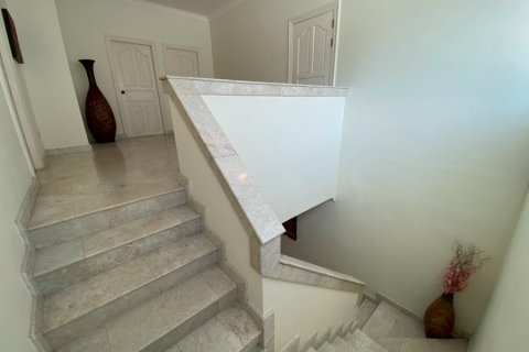 Villa in Hua Hin, Thailand 6 bedrooms № 168348 - photo 13