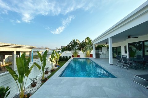 Villa in Hua Hin, Thailand 2 bedrooms № 168347 - photo 6