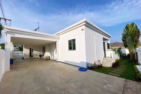 Villa in Hua Hin, Thailand 2 bedrooms № 168347 - photo 13