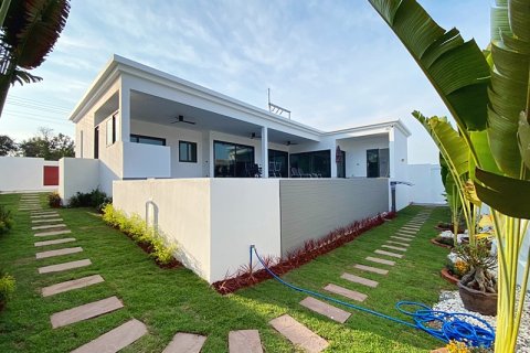 Villa in Hua Hin, Thailand 2 bedrooms № 168347 - photo 7