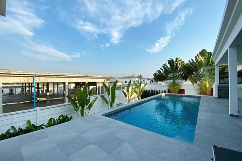 Villa in Hua Hin, Thailand 2 bedrooms № 168347 - photo 5