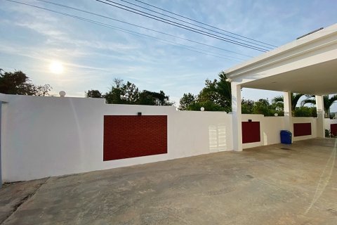 Villa in Hua Hin, Thailand 2 bedrooms № 168347 - photo 11