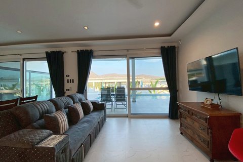 Villa in Hua Hin, Thailand 2 bedrooms № 168347 - photo 19