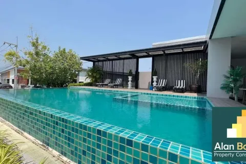 Casa de 2 dormitorios en Pattaya, Tailandia № 211046 - foto 3