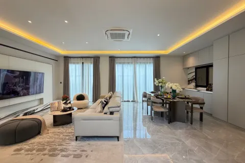 Casa de 4 dormitorios en Pattaya, Tailandia № 211048 - foto 15