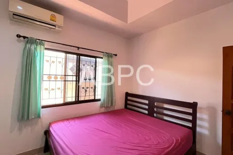 Casa de 3 dormitorios en Pattaya, Tailandia № 211047 - foto 5