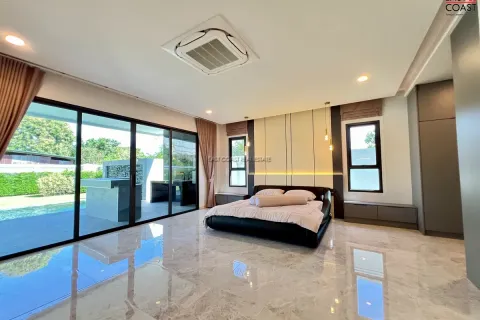 Casa de 3 dormitorios en Pattaya, Tailandia № 212917 - foto 19