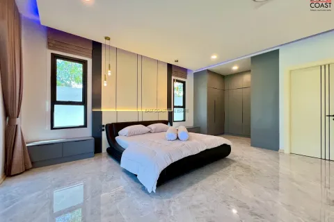 Casa de 3 dormitorios en Pattaya, Tailandia № 212917 - foto 20