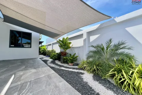 Casa de 3 dormitorios en Pattaya, Tailandia № 212917 - foto 8