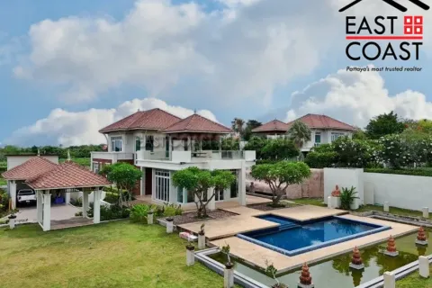 Maison à Pattaya, Thaïlande 4 chambres № 212913