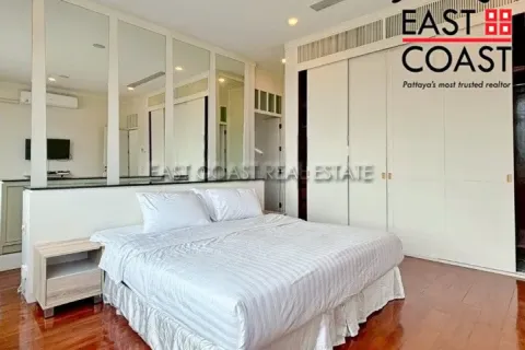 Casa de 4 dormitorios en Pattaya, Tailandia № 212913 - foto 16