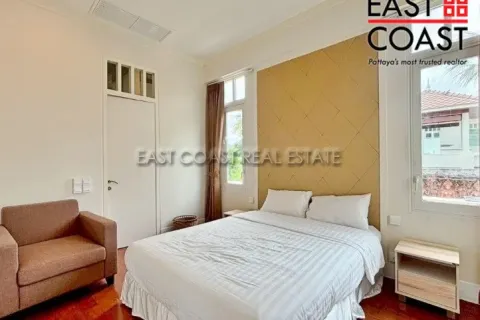 Casa de 4 dormitorios en Pattaya, Tailandia № 212913 - foto 19