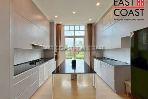 Casa de 4 dormitorios en Pattaya, Tailandia № 212913 - foto 11