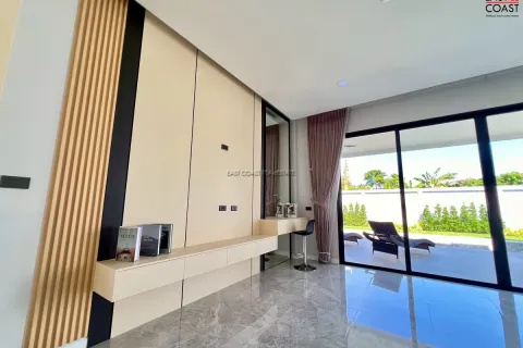 Casa de 3 dormitorios en Pattaya, Tailandia № 212918 - foto 17