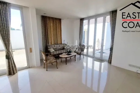 Casa de 3 dormitorios en Pattaya, Tailandia № 212914 - foto 13