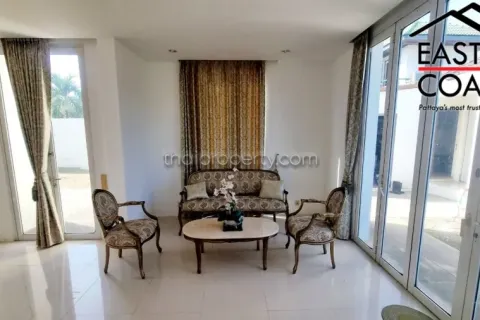 Casa de 3 dormitorios en Pattaya, Tailandia № 212914 - foto 10