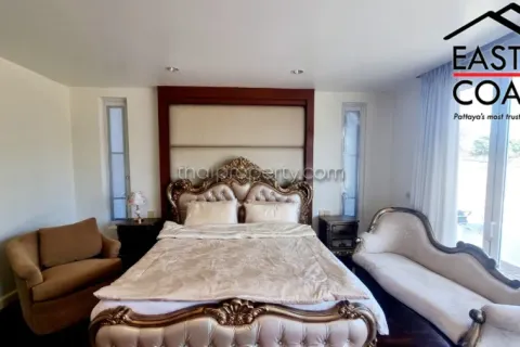 Casa de 3 dormitorios en Pattaya, Tailandia № 212914 - foto 15